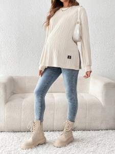 Sweter dla kobiet w ciąży na chłodne dni biały 